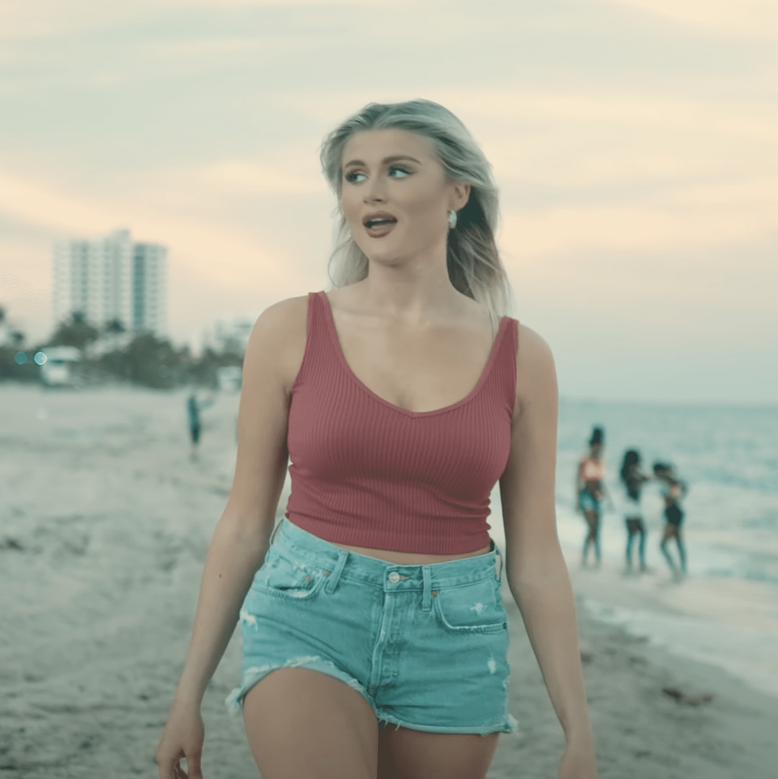 Weekend – Tyra Madison music video featuring vintage 1950s Thunderbird in Fort Lauderdale